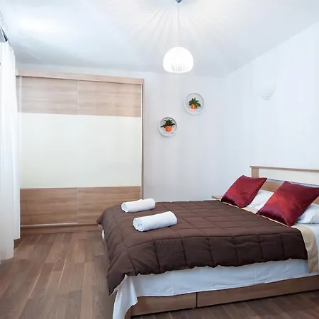 & 72 Apartment Zadar
